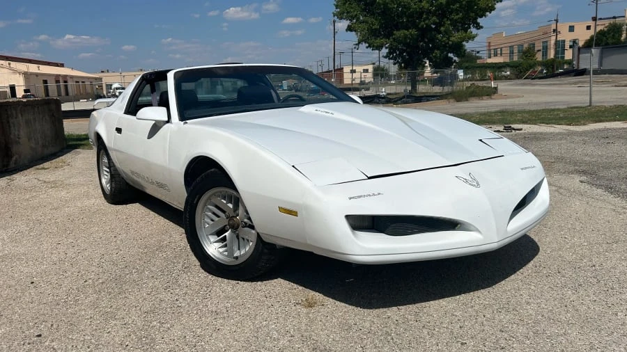 1991 Pontiac Firebird 3rd Gen - Image 4 of 20
