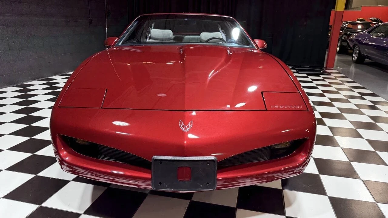 1991 Pontiac Firebird 3rd Gen - Image 8 of 21