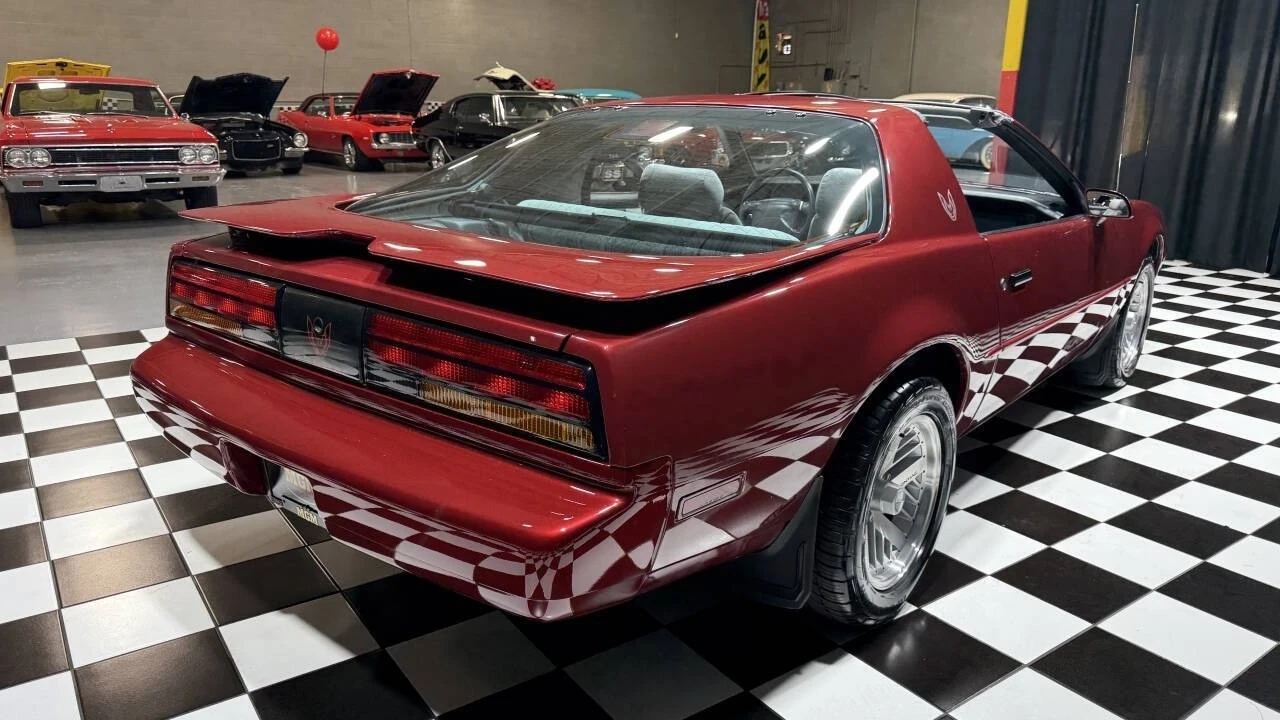 1991 Pontiac Firebird 3rd Gen - Image 12 of 21