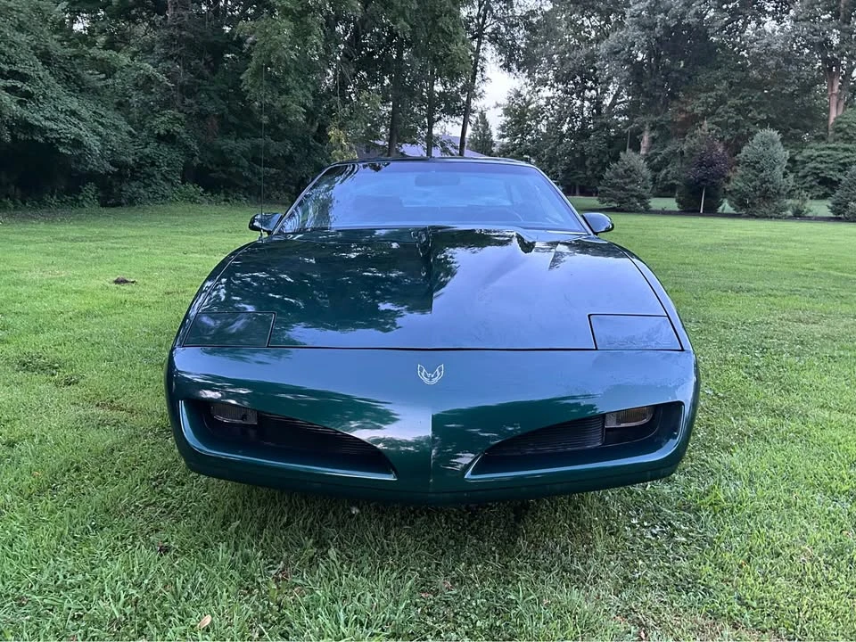 1991 Pontiac Firebird Formula 3rd Gen - Image 6 of 20