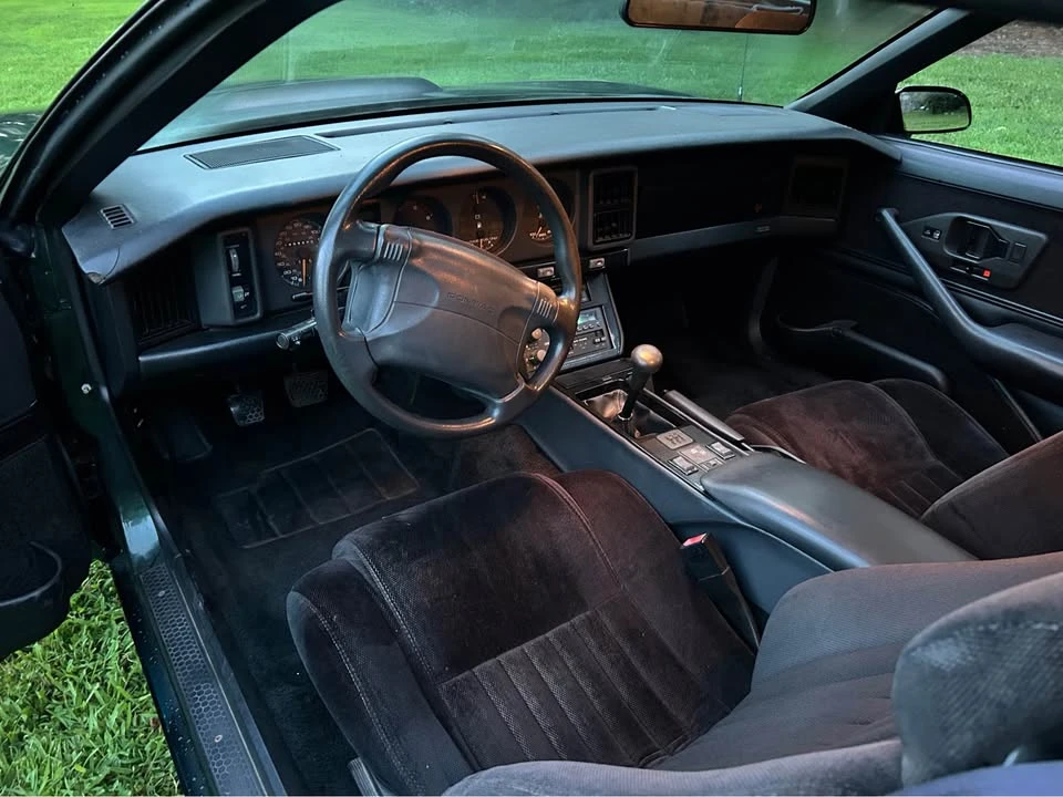 1991 Pontiac Firebird Formula 3rd Gen - Image 12 of 20