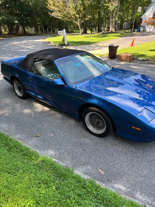 1991 Pontiac Firebird Formula 3rd Gen - Image 2 of 10