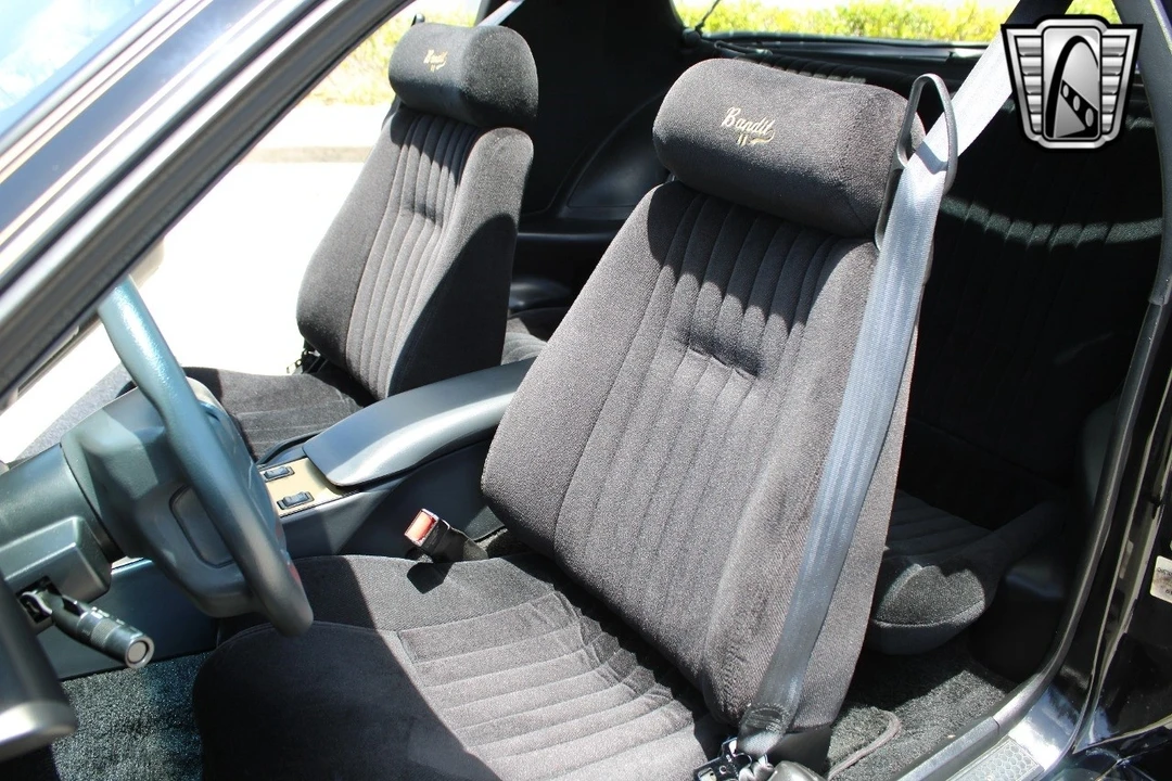 1991 Pontiac Firebird 3rd Gen - Image 18 of 21