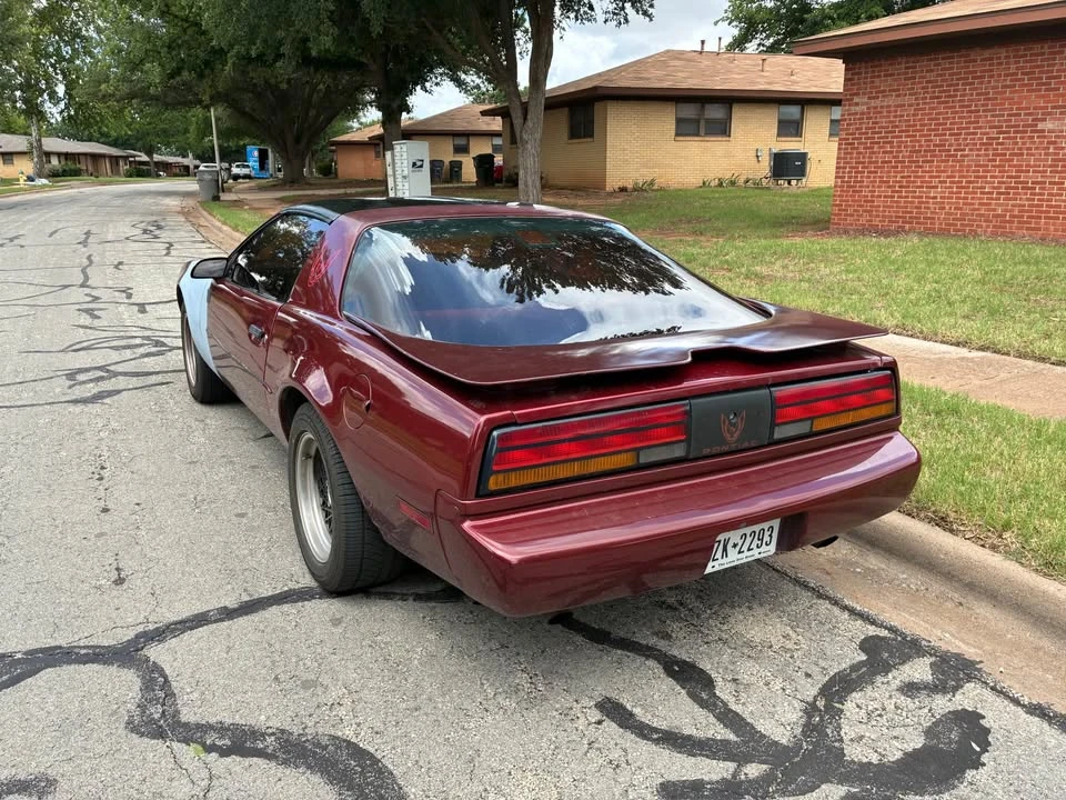 1991 Pontiac Firebird Formula 3rd Gen - Image 16 of 19
