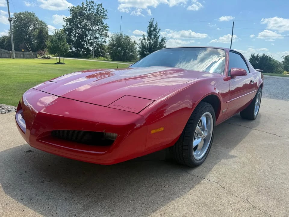 1991 Pontiac Firebird Formula 3rd Gen - Image 6 of 13