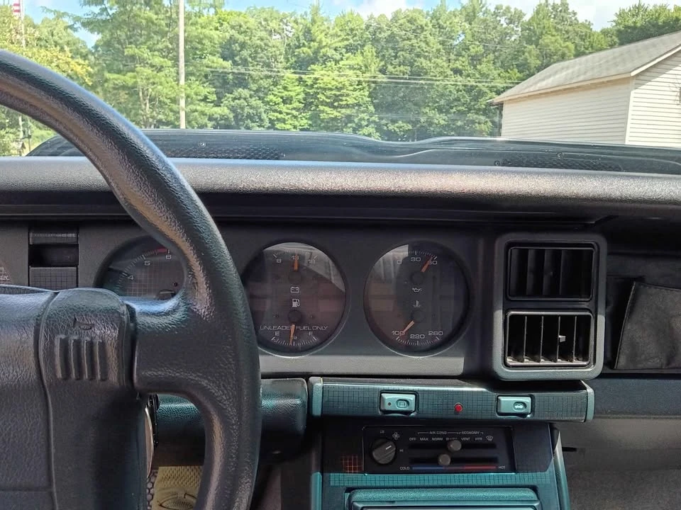 1991 Pontiac Firebird Formula 3rd Gen - Image 2 of 3