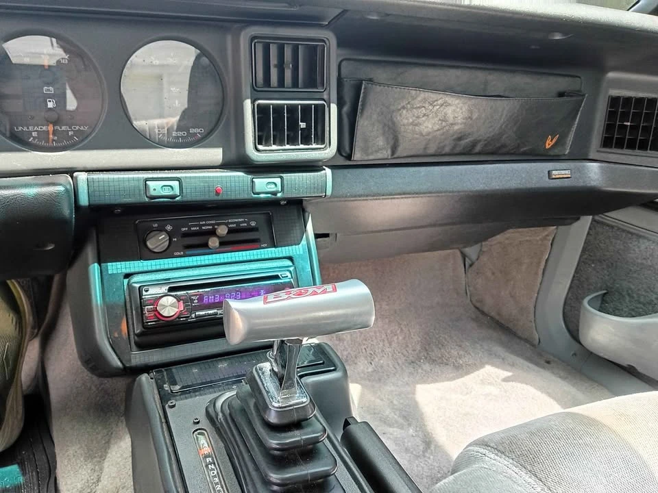 1991 Pontiac Firebird Formula 3rd Gen - Image 3 of 3