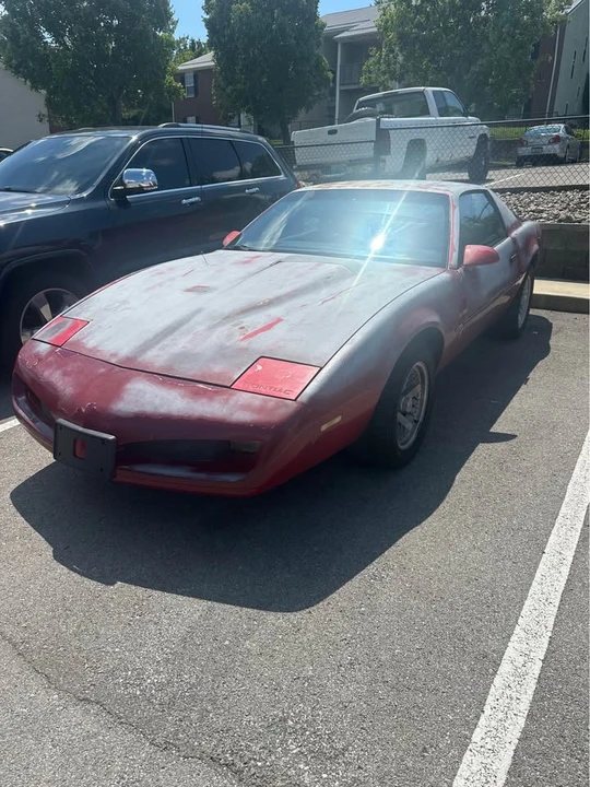 1991 Pontiac Firebird Formula 3rd Gen - Image 13 of 17