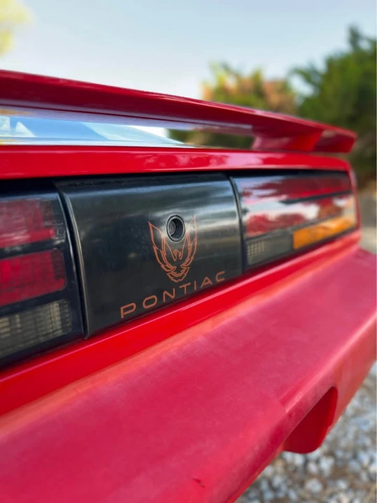 1991 Pontiac Firebird Formula 3rd Gen - Image 15 of 16