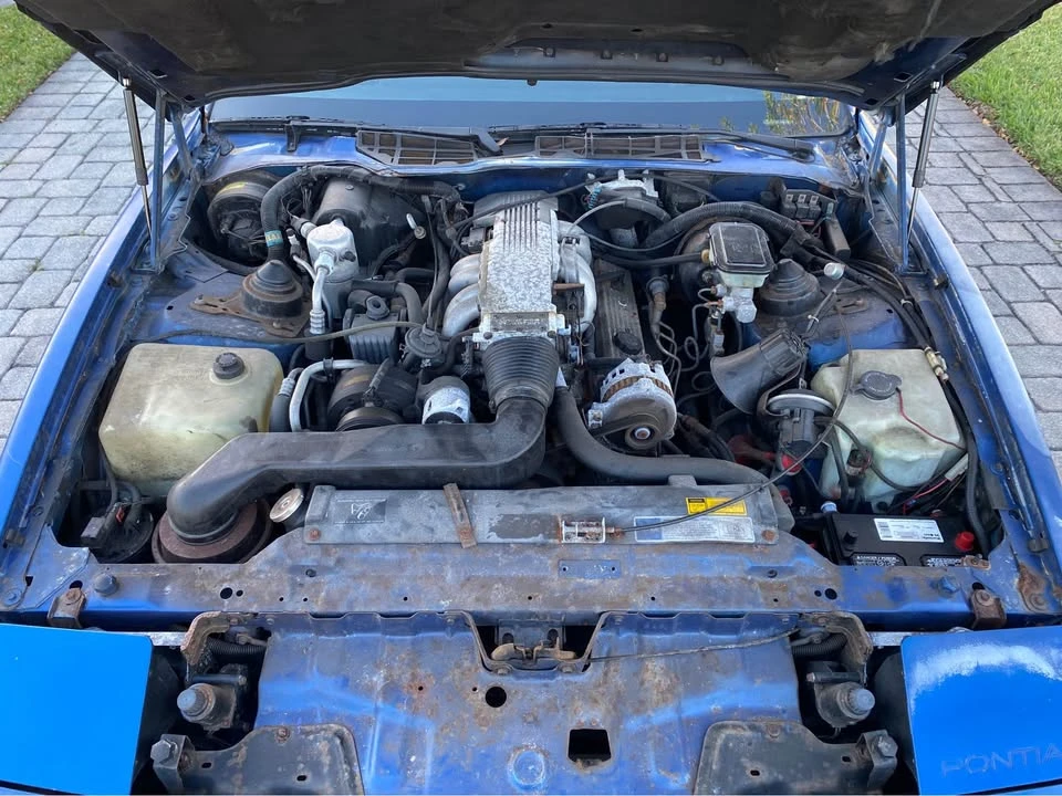 1991 Pontiac Firebird Formula 3rd Gen - Image 10 of 18