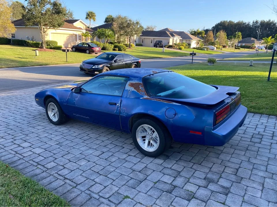 1991 Pontiac Firebird Formula 3rd Gen - Image 2 of 18