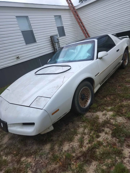 1991 Pontiac Firebird Formula 3rd Gen - Image 2 of 5