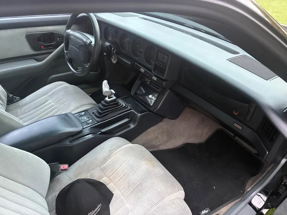 1991 Pontiac Firebird Formula 3rd Gen - Image 9 of 11