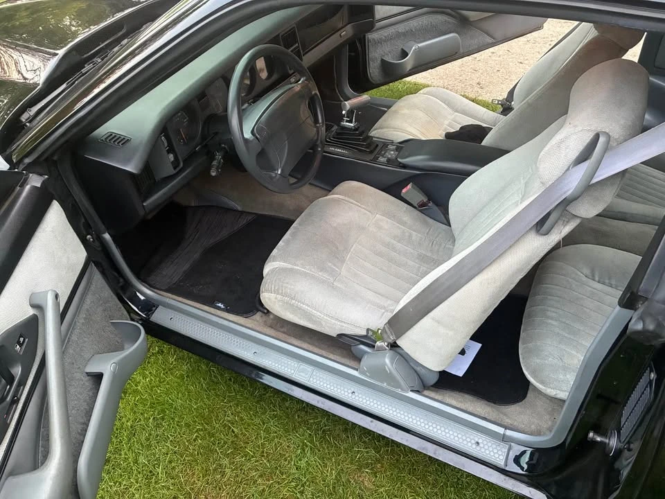 1991 Pontiac Firebird Formula 3rd Gen - Image 7 of 11