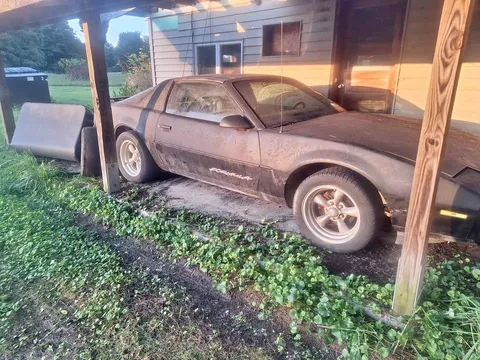1991 Pontiac Firebird Formula Hatchback 2D