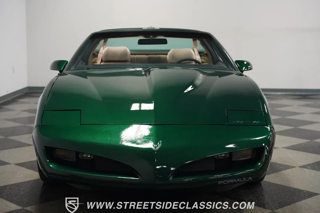 1991 Pontiac Firebird 3rd Gen - Image 6 of 21