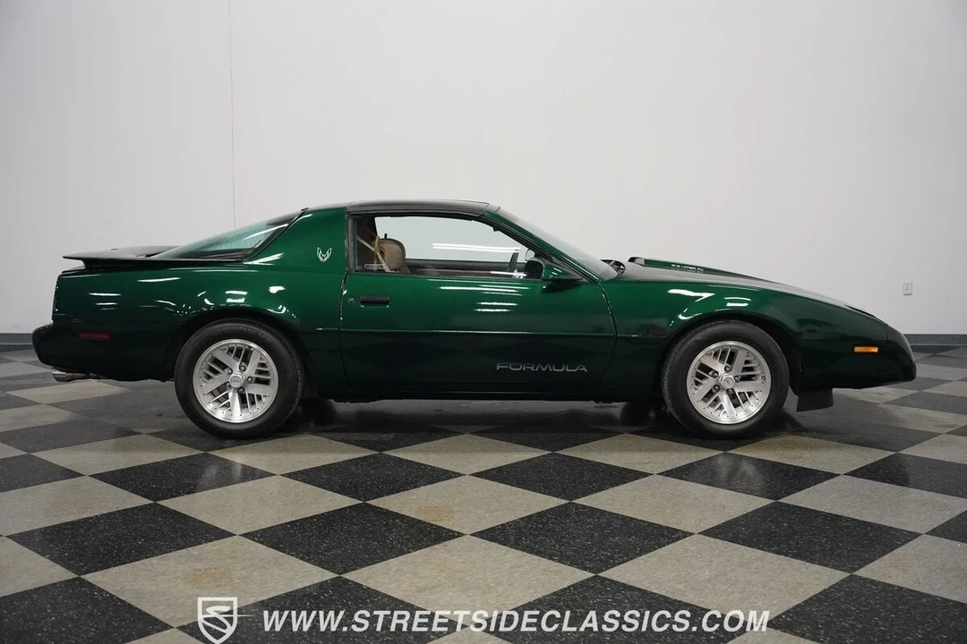 1991 Pontiac Firebird 3rd Gen - Image 18 of 21