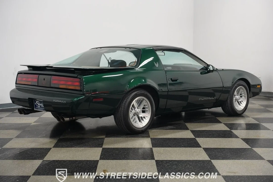 1991 Pontiac Firebird 3rd Gen - Image 16 of 21