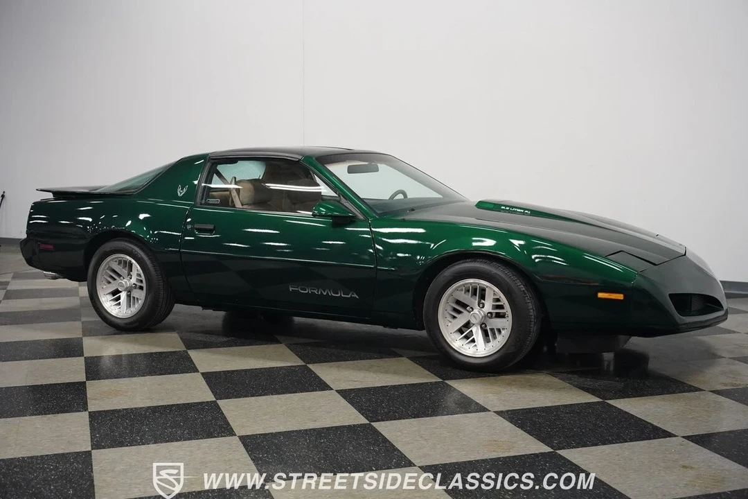 1991 Pontiac Firebird 3rd Gen - Image 19 of 21
