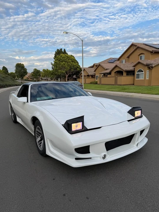 1991 Pontiac Firebird Formula 3rd Gen - Image 9 of 12