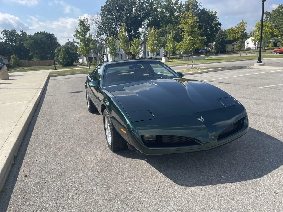 1991 Pontiac Firebird 3rd Gen - Image 22 of 31