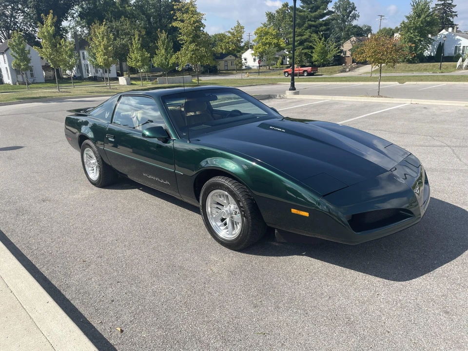 1991 Pontiac Firebird 3rd Gen - Image 21 of 31
