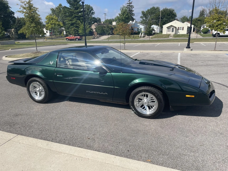 1991 Pontiac Firebird 3rd Gen - Image 19 of 31