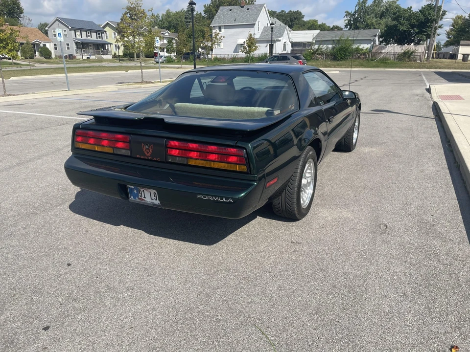 1991 Pontiac Firebird 3rd Gen - Image 15 of 31