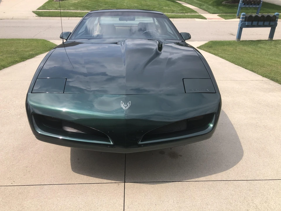 1991 Pontiac Firebird 3rd Gen - Image 3 of 31