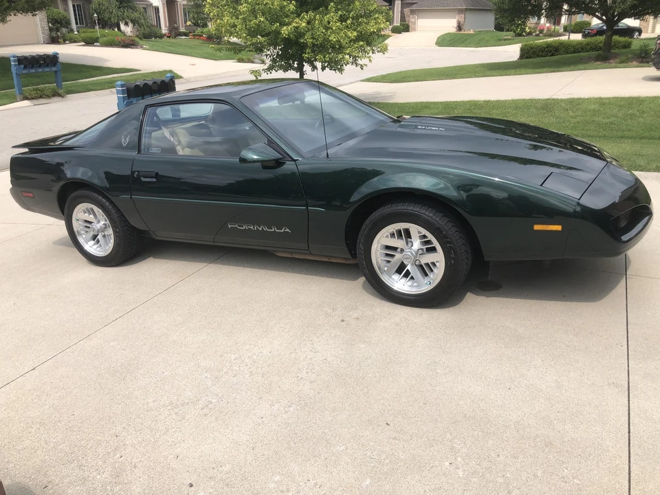 1991 Pontiac Firebird 3rd Gen - Image 20 of 31