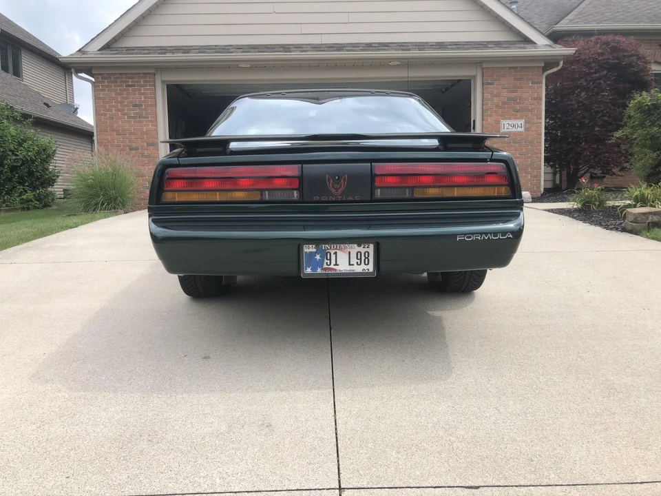 1991 Pontiac Firebird 3rd Gen - Image 28 of 31