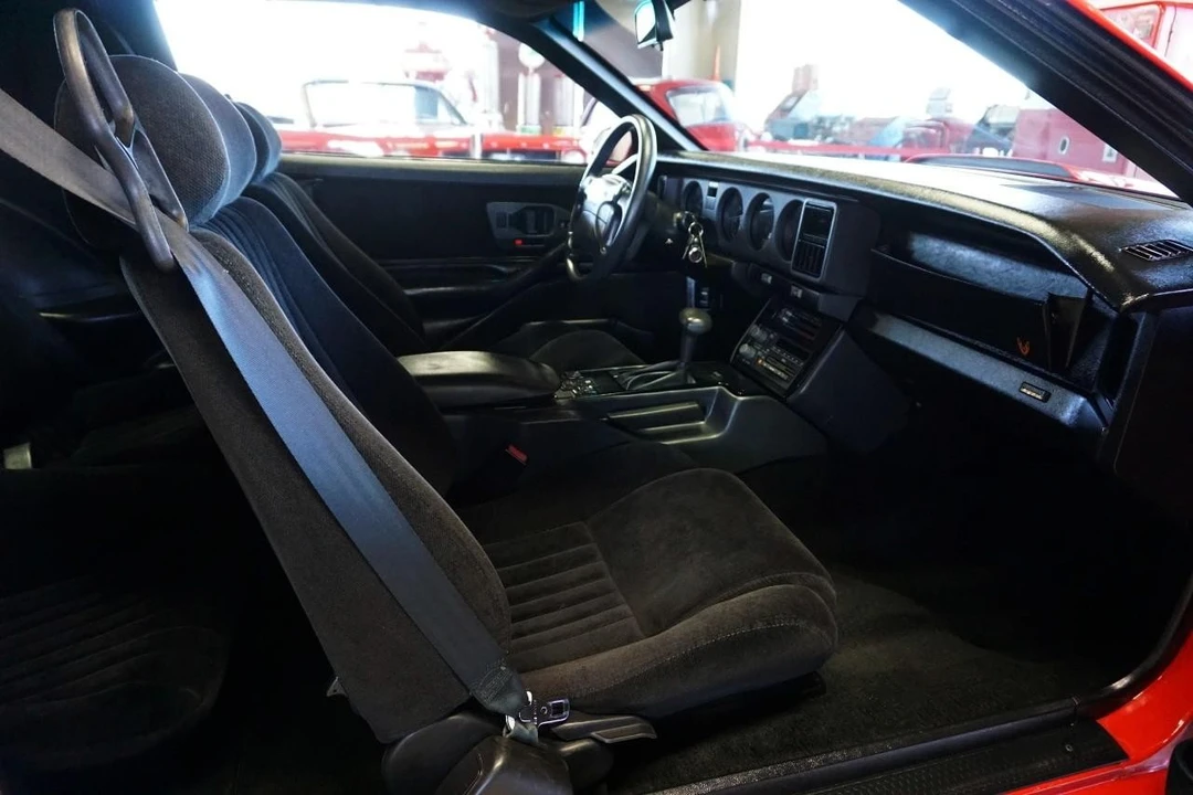 1991 Pontiac Firebird 3rd Gen - Image 24 of 31