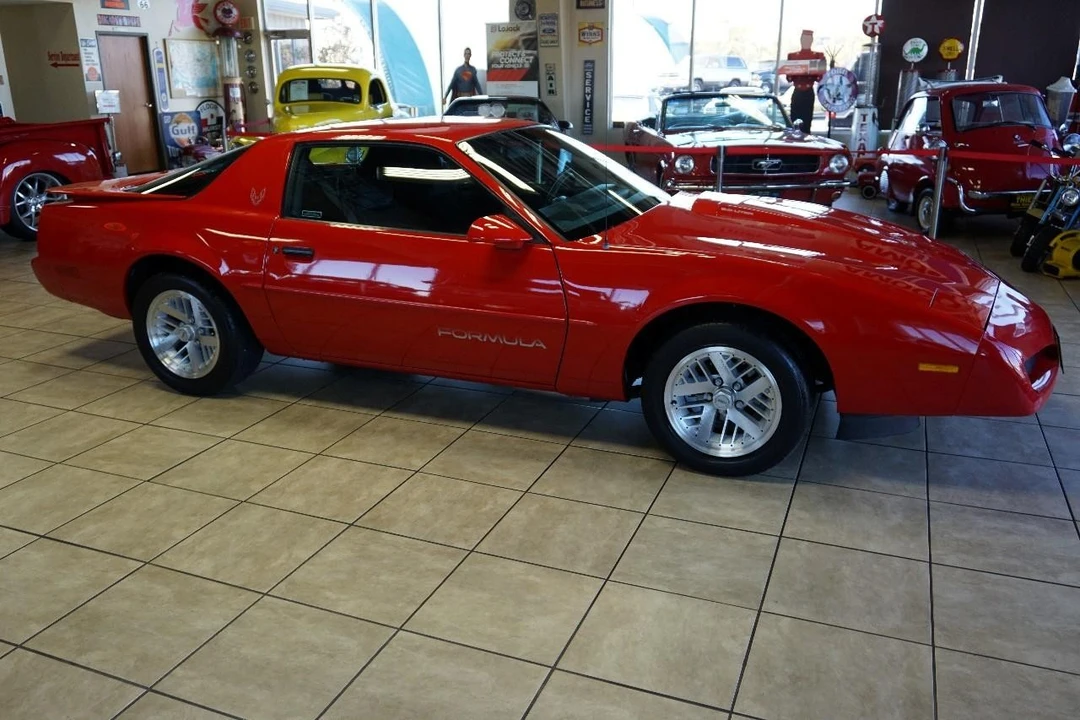 1991 Pontiac Firebird 3rd Gen - Image 9 of 21
