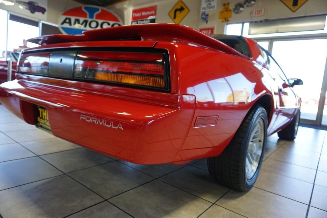 1991 Pontiac Firebird 3rd Gen - Image 17 of 21
