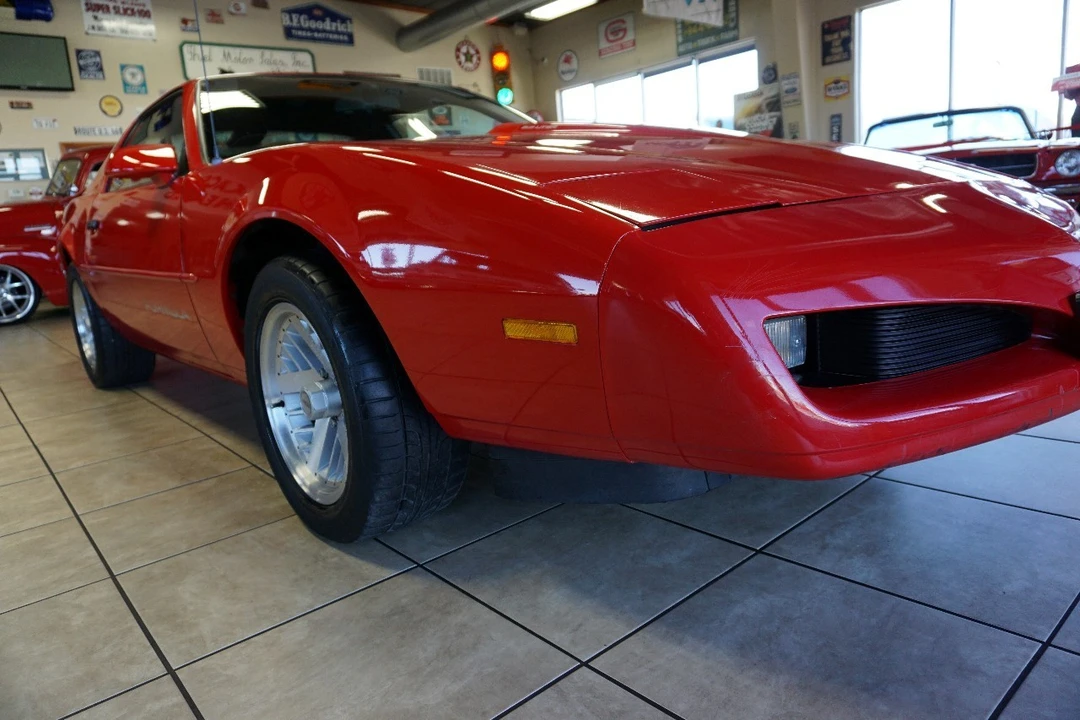1991 Pontiac Firebird 3rd Gen - Image 13 of 21