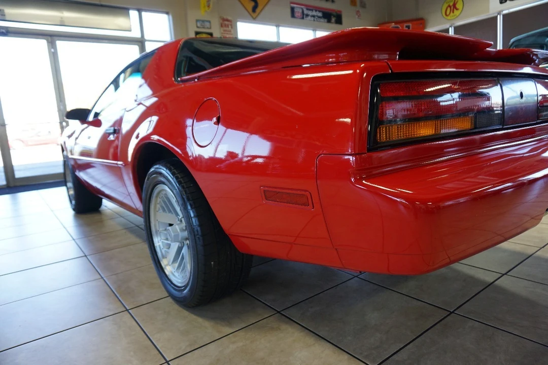 1991 Pontiac Firebird 3rd Gen - Image 16 of 21