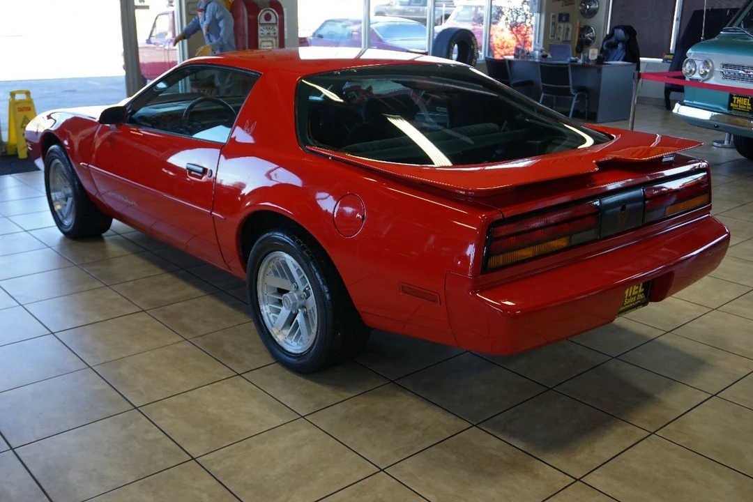 1991 Pontiac Firebird 3rd Gen - Image 4 of 21