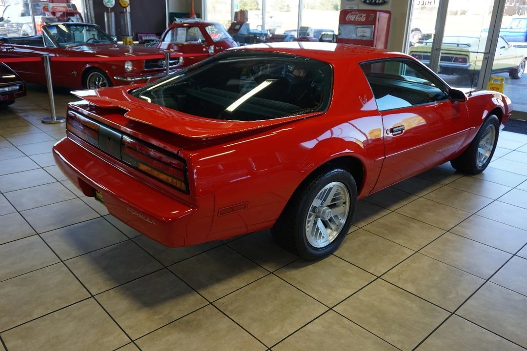 1991 Pontiac Firebird 3rd Gen - Image 7 of 21