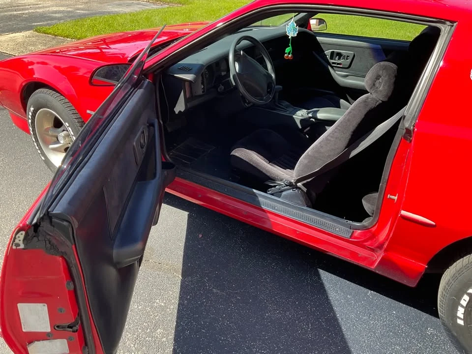 1991 Pontiac Firebird 3rd Gen - Image 8 of 9