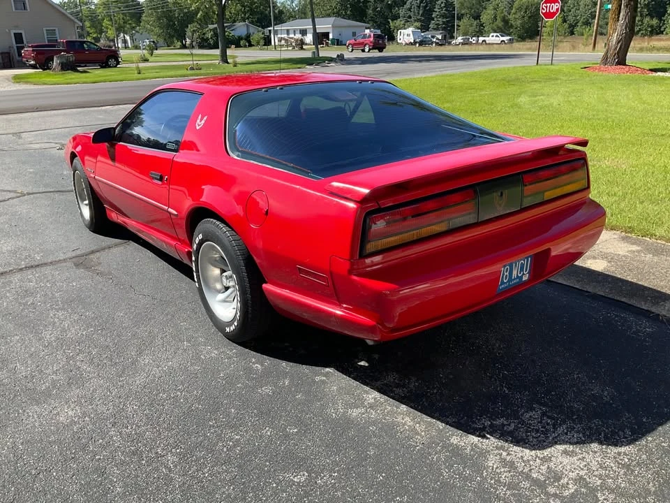 1991 Pontiac Firebird 3rd Gen - Image 5 of 9
