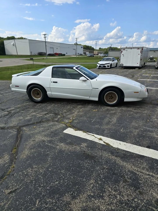 1991 Pontiac Firebird 3rd Gen - Image 10 of 10