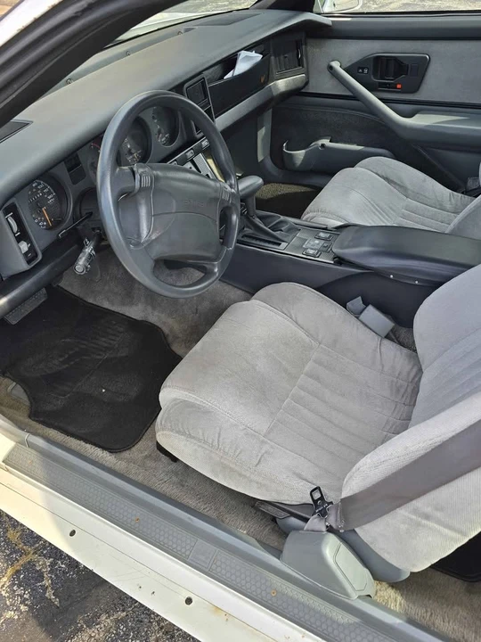 1991 Pontiac Firebird 3rd Gen - Image 5 of 10