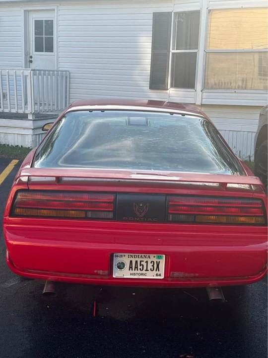 1991 Pontiac Firebird 3rd Gen - Image 6 of 10