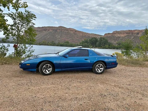 1991 Pontiac Firebird Hatchback 2D