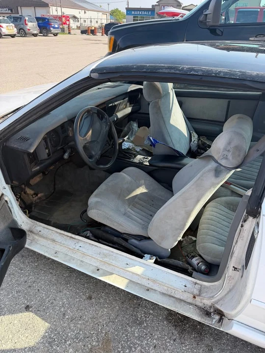 1991 Pontiac Firebird 3rd Gen - Image 10 of 17