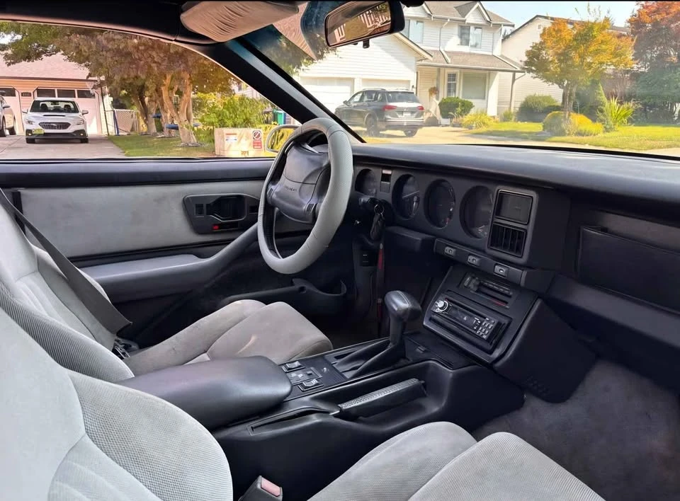 1991 Pontiac Firebird 3rd Gen - Image 7 of 11