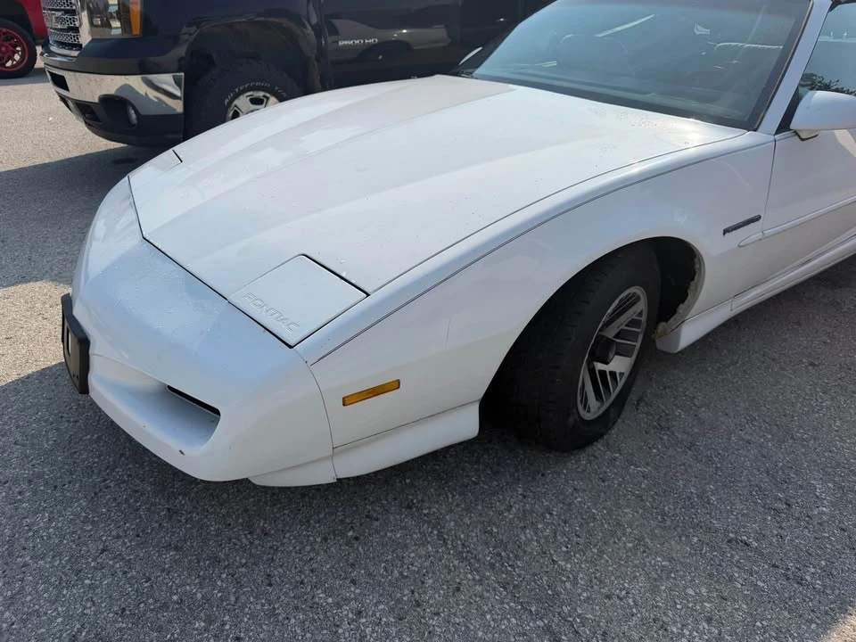 1991 Pontiac Firebird 3rd Gen - Image 17 of 17