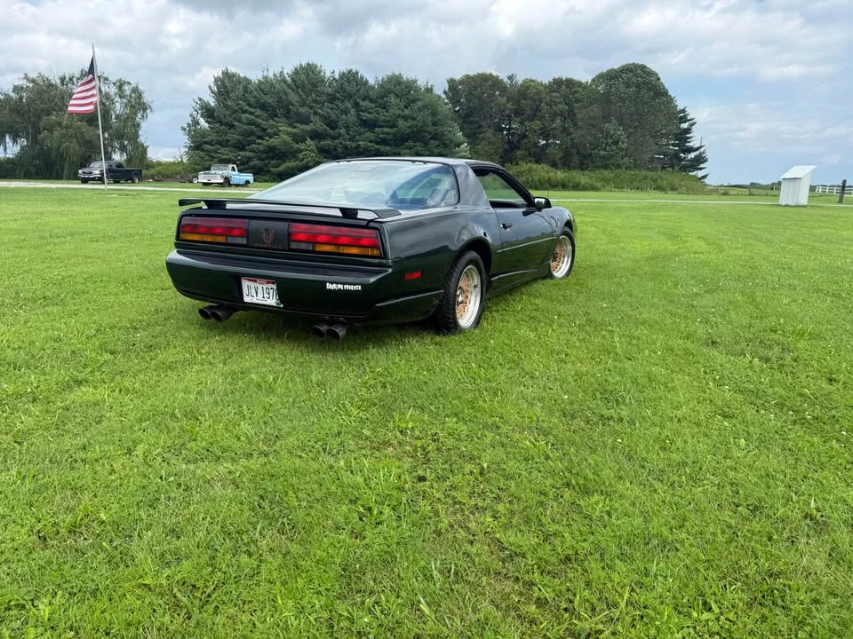 1991 Pontiac Firebird 3rd Gen - Image 7 of 20