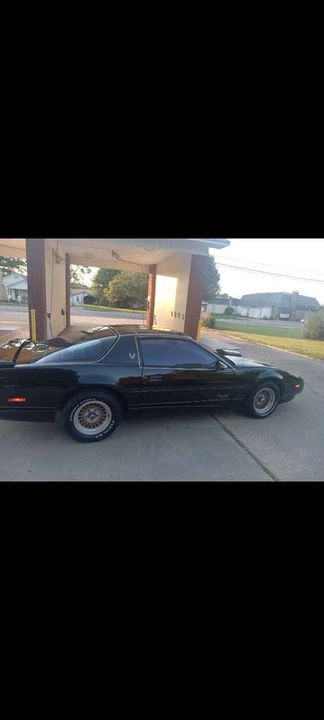 1991 Pontiac Firebird 3rd Gen - Image 2 of 7