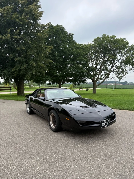 1991 Pontiac Firebird Trans Am 3rd Gen - Image 2 of 18